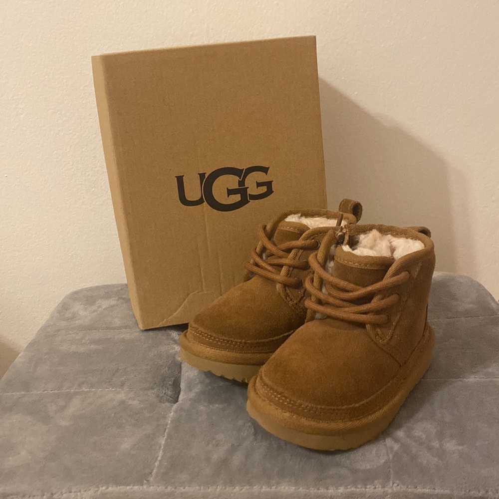 Toddler size 6 Ugg boots